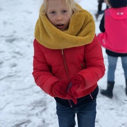 L 1 Spelen in de sneeuw